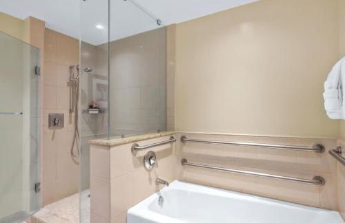 Honua Kai Konea Recently Remodeled Partial Ocean View 2-Bedroom Condo, Corner Unit with Complimentary Rental Car Included HKK-434 by KBM - Foto 48