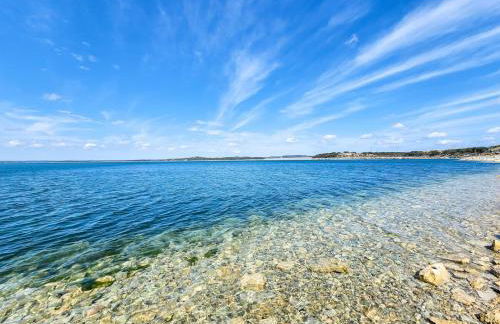 Hilltop Lakeview Hideaway- 2BR 2BATH with romantic sunsets - Foto 50