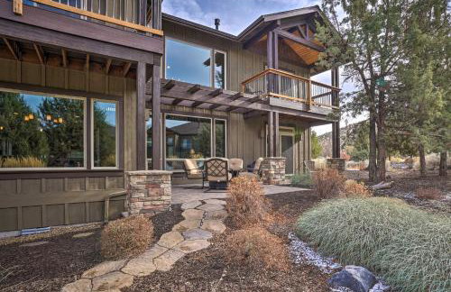 Modern Eagle Crest Escape with Patio and 2 Balconies! - Photo 34