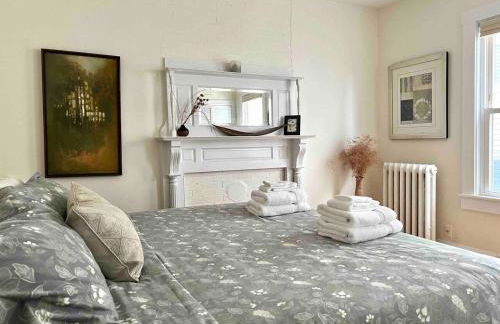 Peaceful Oasis on Munjoy Hill 2nd flr 3BR parking - Foto 29