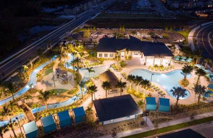 Luxurious Family-friendly 5 Bd 12 Guests w Screened Pool Close to Disney - Foto 160