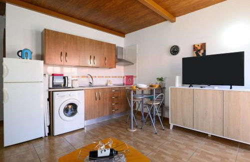 Coquete Apartment,Near Airport,Balcony,Cozy - Photo 20