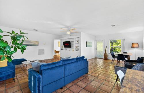 Sunny 2-Bedroom Miami Retreat with a Bright, Spacious Living Area & Relaxing Outdoor Seating - Foto 24