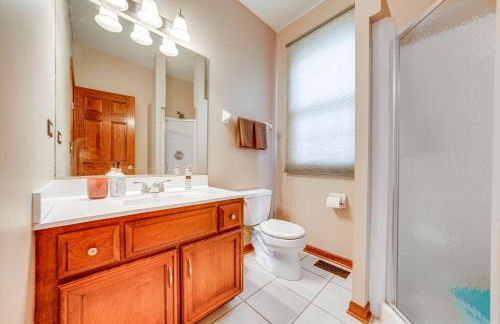 In-Home Theater Modern Naperville Vacation Rental - Foto 16