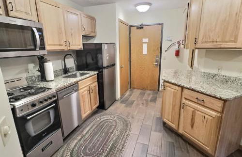 Cozy 1 bed end unit ski in ski out condo - Foto 21