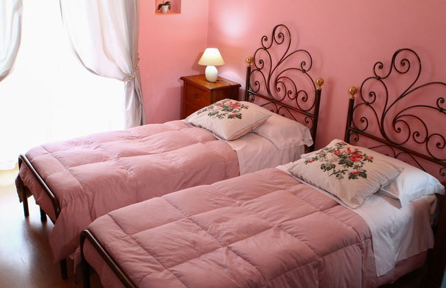 Duca's Guest House - Foto 15