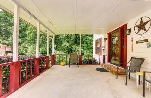 Group Getaway Spacious Home in Stone Mountain! - Foto 27