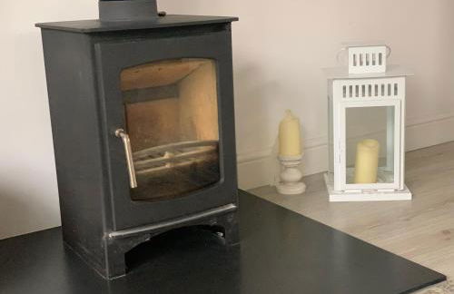 Seaglass Cottage, 5 mins from beach, hot tub on request - Photo 3