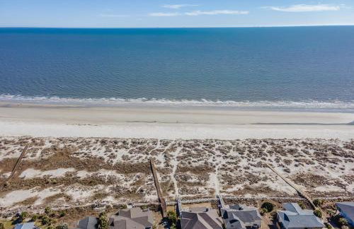NEWLY Renovated Short Walk to Beach and Beach Club - Sleeps 12 - Foto 44
