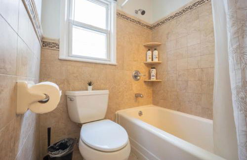 3bedroom APT with balcony & free street parking - Foto 11