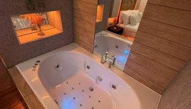 Luxury Jacuzzi Suites Halifax - Foto 3