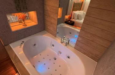 Luxury Jacuzzi Suites Halifax - Foto 3