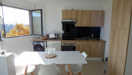 37m2 lumineux face gare SNCF, WIFI, NETFLIX, café et thé offerts - Foto 4, stove, pet friendly, minibar