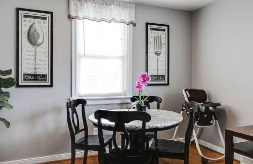 The Cozy Bungalow free parking fully fenced backyard - Foto 17