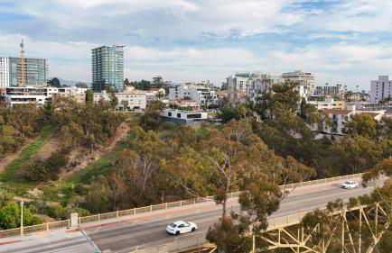 Bridgeview Retreat Near Balboa Park - Foto 34