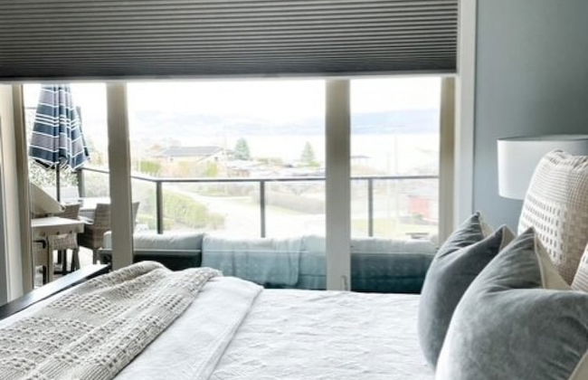 Beachfront Lakeview Condo at Barona - Photo 11