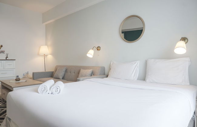 New And Homey Studio At West Vista Apartment - Photo 3