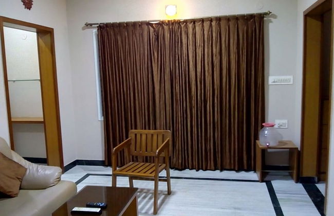 OM Residency - Photo 5