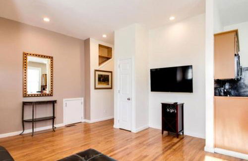 Downstairs 2BD, Downtown Savannah - Foto 12