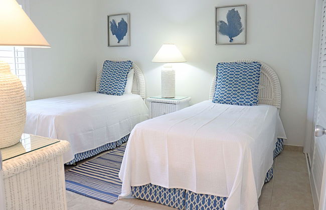 Galleon Villas by Hello Cayman Vacation - Photo 2