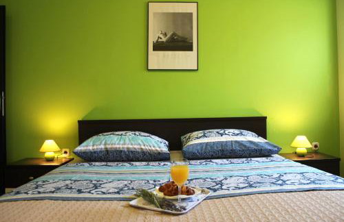 Schöne Ferienwohnung mit Terrasse, Roses - Photo 9