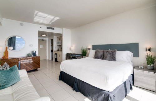 Ocean View Balcony steps from Restaurants, Peacock Park & Marina - Foto 10