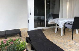 Grapevine Studio Apartment - Photo 17