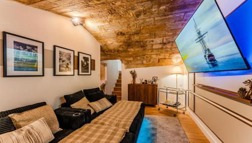 Suite d'Exception sous Voûtes avec Spa & Cinéma - Foto 5