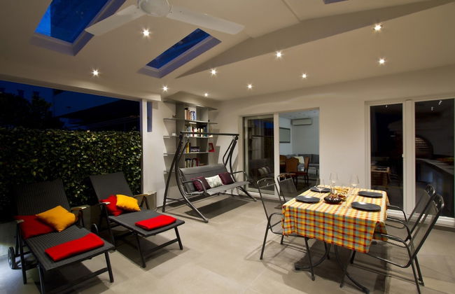 Luxury apt With Roofed Patio Near Beach & Center - Foto 20