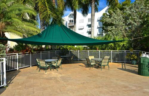 Sunrise Suites Big Kahuna Suite #202 - Photo 24