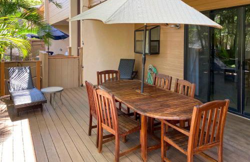 Bright & Airy Lahaina Condo - Walk to Beach! - Foto 23