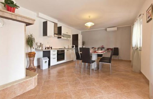 Amazing Home In Frkeci With Wifi - Foto 24