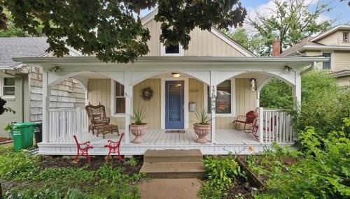 Elegant Linden Hills Home Family-Friendly Walk to Lake - Foto 1