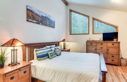 Scenic Creekside Retreat! Rocky Mountain Cabin - Foto 13