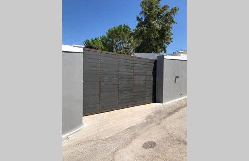 Sunlit Pool House - Foto 34