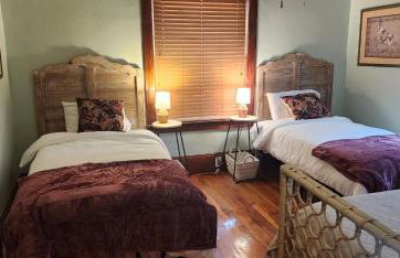 Small-town bungalow downtown - Foto 7