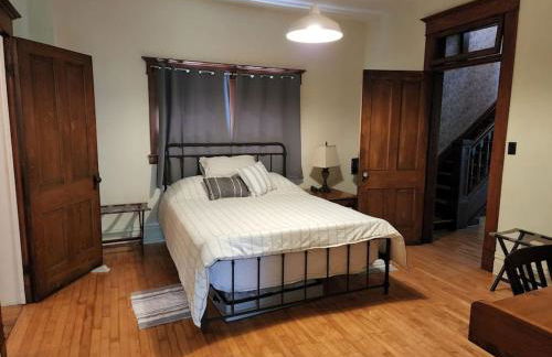 BaseCampWV-Durbin. Spacious 4 bedroom house w/yard - Foto 16