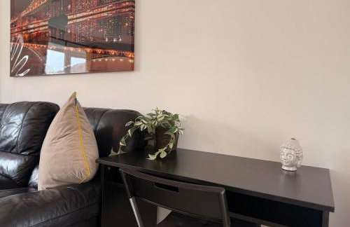 Woody Bank 3 Bed Sleeps 5 Parking WiFi Contractors - Foto 4