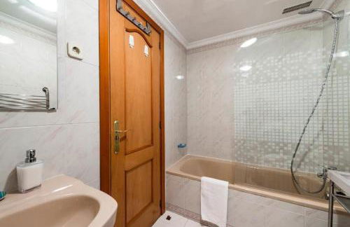 Prado Museum Air - Photo 10