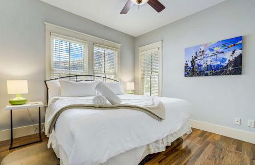 Swift Landing Steps from River & Local Hotspots - Foto 39