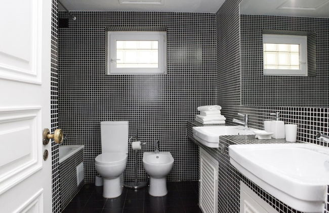 Remarkable view over Cascais Bay - Photo 23