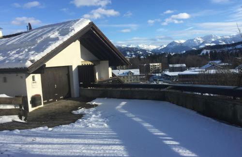 Exklusiver Souterrain - zentral, ruhig mit großer Terrasse, Bergblick und privaten Sauna zzgl - Photo 22