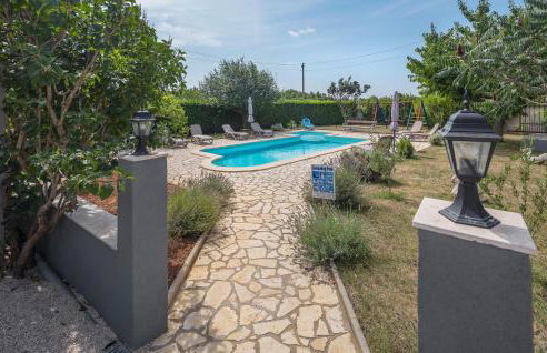 Cozy Apartment In Micetici With Wifi - Foto 10