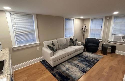 Cute and Cozy Apt Near Historic Downtown Sanford - Foto 31