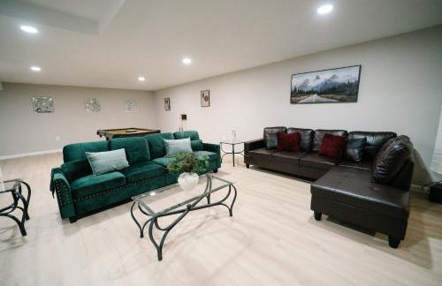 Spacious 5BR 3BA Free Parking Minutes to DC with Pool - Foto 6