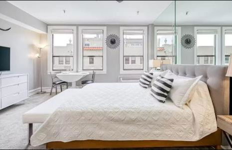 Beachside Palm Beach Condo | Pool & Walk to Sea - Foto 7