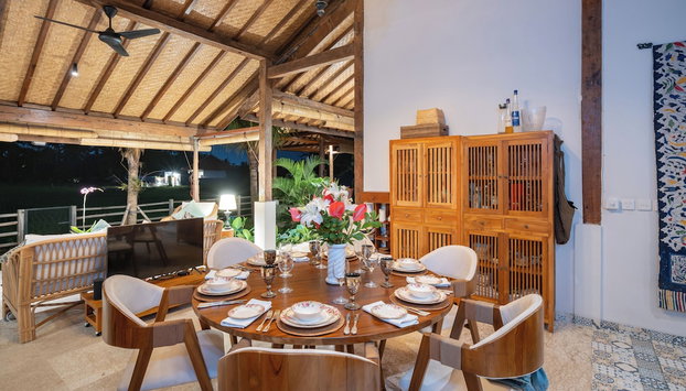 Villa Kelapa di Sawah - Foto 3, Servicio de comidas en la habitación