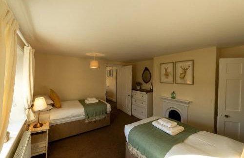 Hawthorn Farmhouse - Photo 32