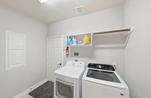 Cozy 4bdrm 3bath Home in The Woodlands - Photo 56