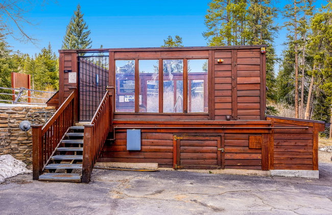 Pine Ridge Condominiums - Photo 43